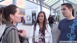 Amatőr fiatal pár pénzért kufircol