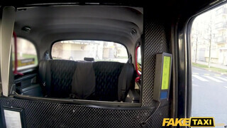 Fake Taxi - 19 éves tini szuka kefélni akart