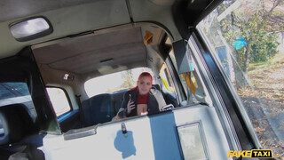 Fake Taxi - Óriás keblű kolumbiai lány
