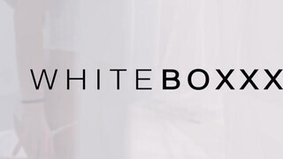 WHITEBOXXX - Evelina Darling a cuki tini gádzsi