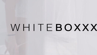 WhiteBoxxx - Luna Corazon a bűbájos latin nőci