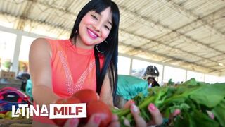Sofia Galindo forró spanyol popsiját keményen megdugják szaftos pinában