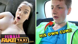 Lady Gang megőrül a gigantikus faszú tini pov szopásán a taxisban
