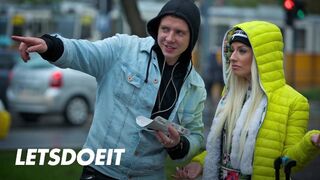 Francia bige Jessie Volt megkúrva idegen termetes faszal