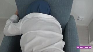 Bombázó hatalmas fenekű milfet megbassza egy amatőr pov-ban